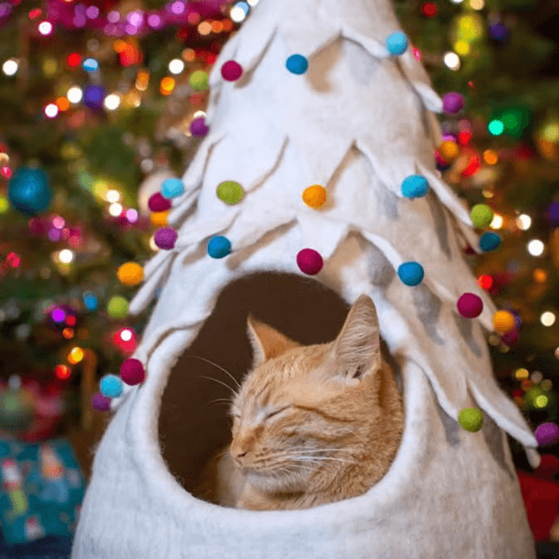 Karma Cat Holiday Tree Wool Pet Cave