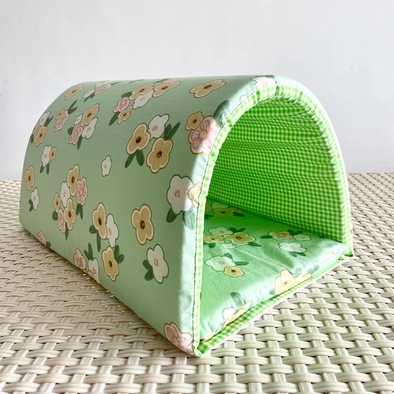 No Furries Delights Hoppy Hideaway Tunnel Green Garden Blossoms