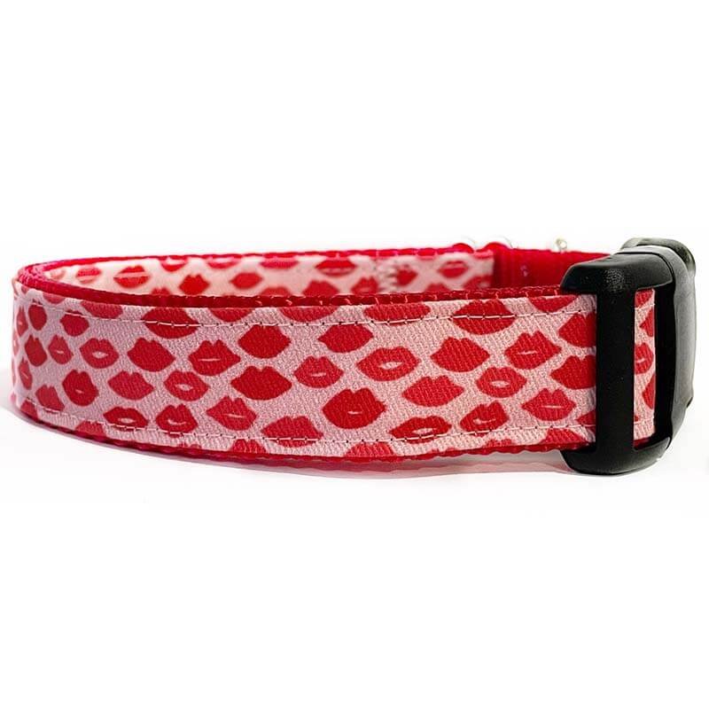 Sew Fetch Collar Red Kiss Valentines