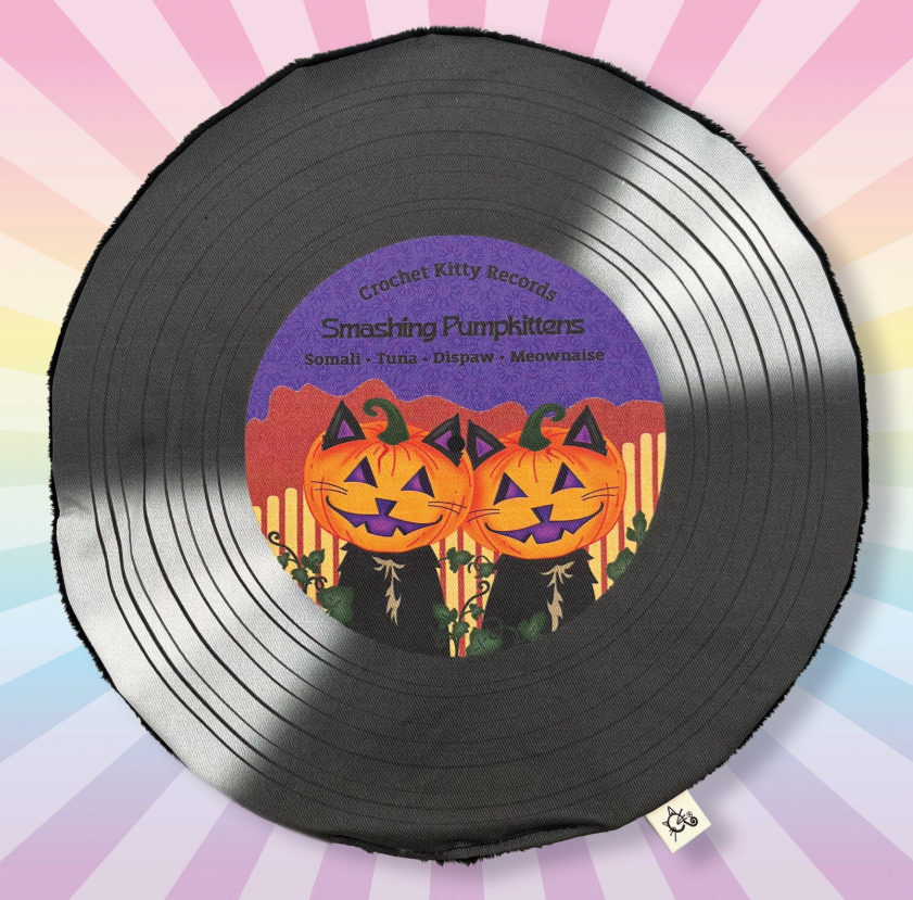 Crochet Kitty Halloween Record Mat - Smashing Pumpkittens