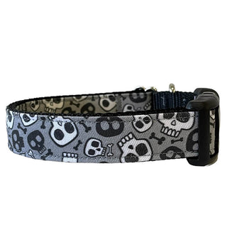 Sew Fetch Collar Halloween Skulls