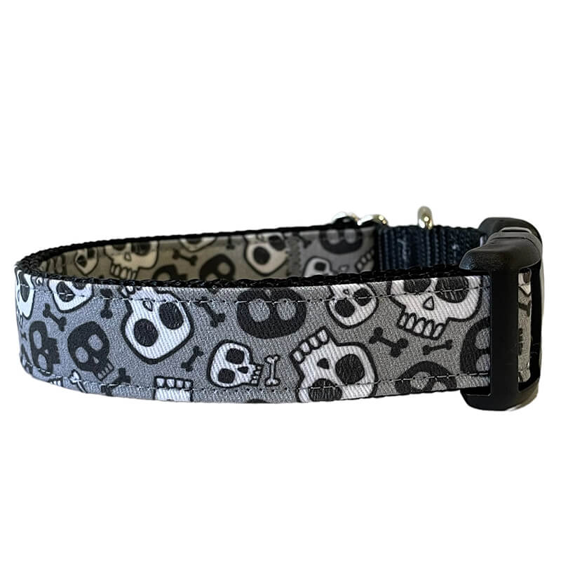 Sew Fetch Collar Halloween Skulls