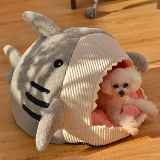 Toyalfriends Shark Bed
